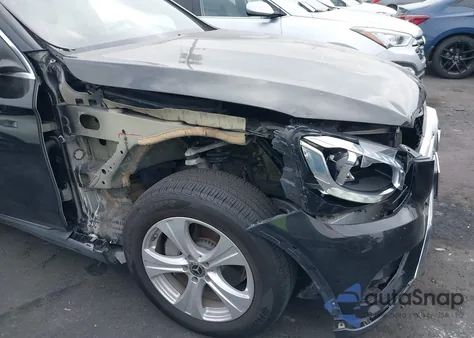 2018 Mercedes-Benz Glc 300 z USA, uszkodzony, nr VIN WDC0G4JB6JV110553